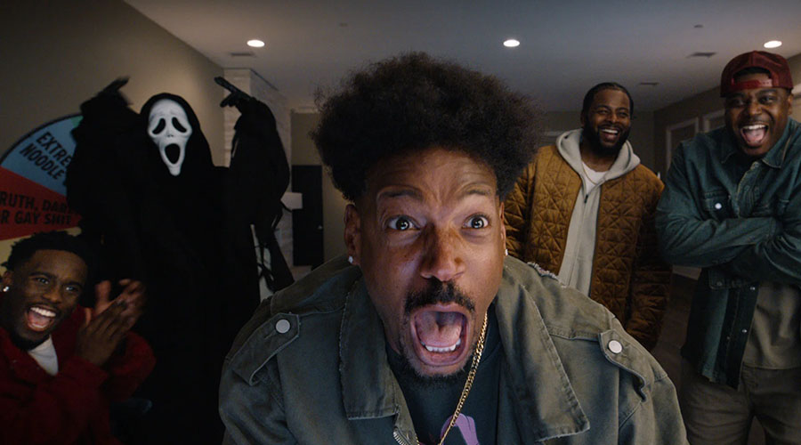Check out the new featurette from Scary Movie!